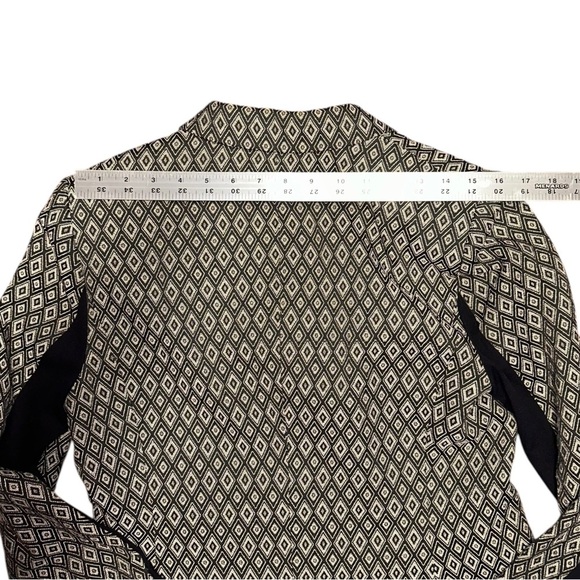 BCBGMaxAzria Women’s Diamond Jacquard Clifford Blazer Jacket ~ Size M - Picture 14 of 14